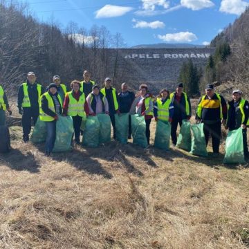 Activități educaționale și de voluntariat derulate de Administrația Bazinală de Apă Jiu cu prilejul Zilei Mondiale a Apei