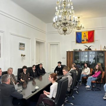 Ziua Porților Deschise la Prefectura Hunedoara