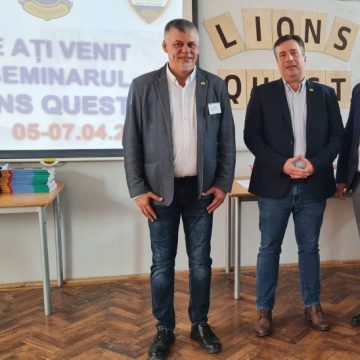 Strategii şi metode pedagogice pentru profesori, prezentate la Vulcan în cadrul Programului Lions Quest