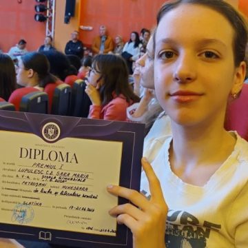 Premiul I la Olimpiada națională de Limba română pentru o elevă a Școlii gimnaziale ”I.G. Duca” din Petroșani