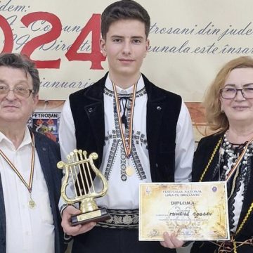 Trofeul ”Lira cu briliante” a fost câștigat de saxofonistul Bogdan Mihăilă