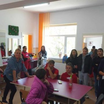 Școală, artă și meserie în oferta noului an școlar de la Liceul Tehnologic ”Dimitrie Leonida” din Petroșani