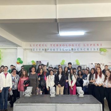 ”Porți deschise” pentru absolvenții de gimnaziu, la Liceul Tehnologic Lupeni