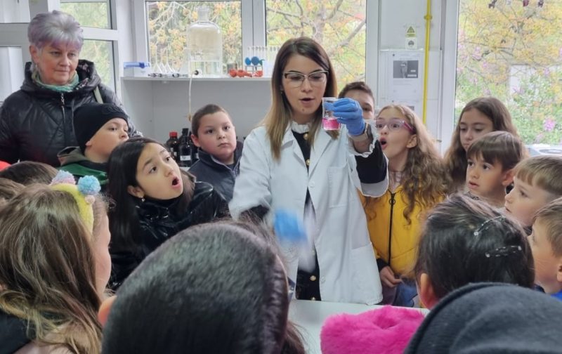 Record de elevi prezenți în ”Săptămîna verde” la stațiile de tratare și epurare a apei din Valea Jiului