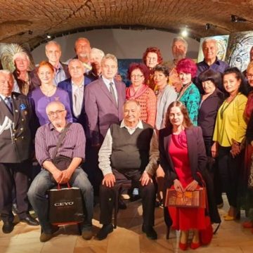 Punți de suflet construite cu versuri și metafore, între bastioanele culturii de la Petroșani și Timișoara