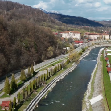 Lucrări de modernizare pe DN 66A, la Uricani