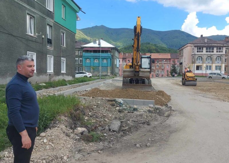 Lucrări ample de infrastructură în cel mai mare cartier al municipiului Lupeni