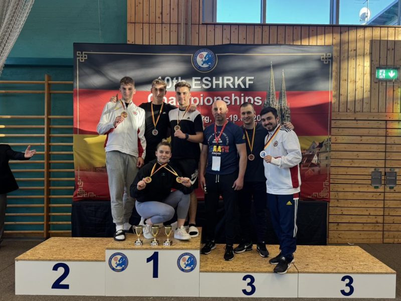 Patru medalii de aur pentru sportivii Poli Karate la o competiție de arte marțiale din Germania