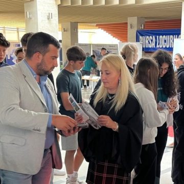 Alți 21 de șomeri și-au găsit servici la Bursa Locurilor de Muncă de la Simeria