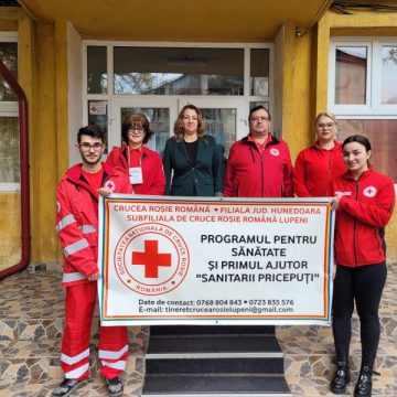”Sanitarii pricepuți” își dau întâlnire astăzi la Palatul Cultural din Lupeni