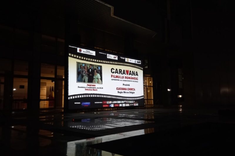 „Caravana filmului românesc – Cartea și filmul” ajunge, pentru prima dată, la Petroșani