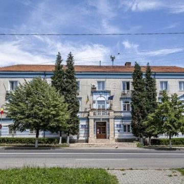 Primăria municipiului Petroșani / Anunț privind organizarea unei întâlniri de dezbatere publică