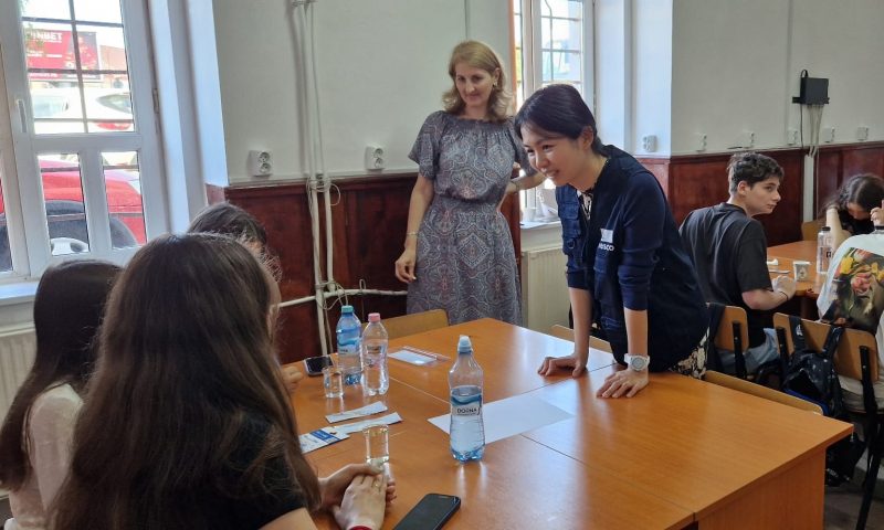O delegație UNESCO a verificat cum punem sustenabilitatea la treabă în Geoparcul Țara Hațegului