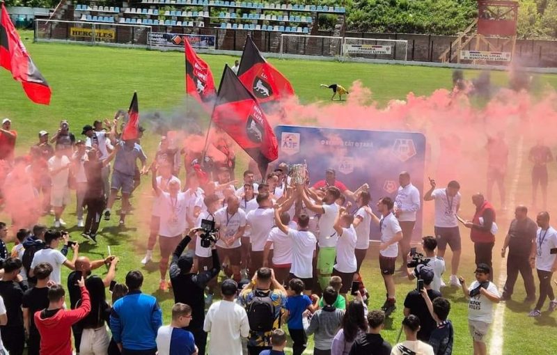 Minerul Lupeni – campioana județului Hunedoara la fotbal!