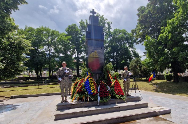 Ceremonial religios și militar, de Ziua Eroilor, la Deva
