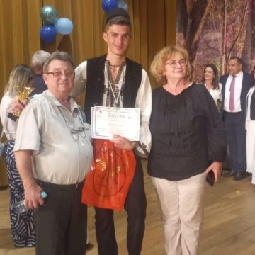 Iulian Jitea a câștigat pentru Valea Jiului trofeul primei ediții a festivalului ”Pro Music & ART’s Competition” de la Gilău