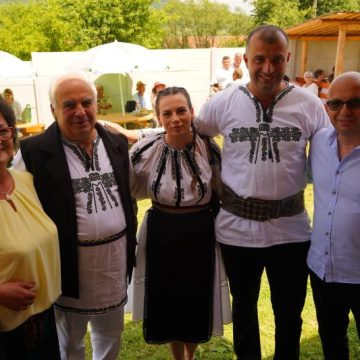 Nedeia Paroșeană de Rusalii, piatră de temelie a tradițiilor strămoșești păstrate cu sfințenie în Ținutul Momârlanilor