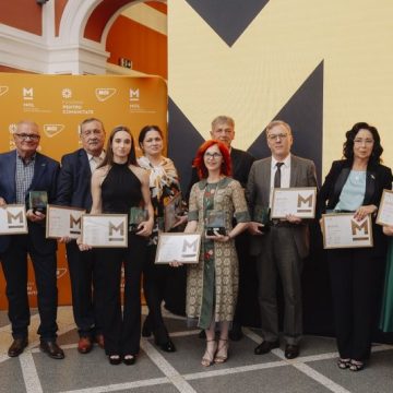 Profesorul devean Liliana Cosma, antrenor de gimnastică artistică, printre laureații Premiilor ”Mentor în Educație”