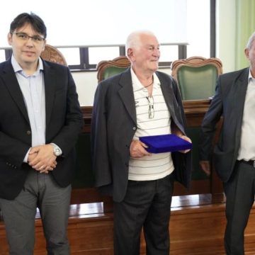 Celebrul arbitru Ioan Igna, sărbătorit la 65 de ani de când s-a alăturat Politehnicii timișorene