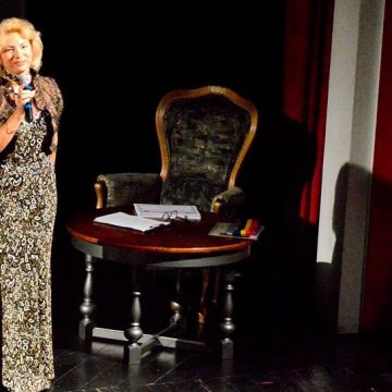 Actrița și scriitoarea Isabela Maria Hașa lansează la Biblioteca județeană din Deva cartea sa „Păpușa pierdută”