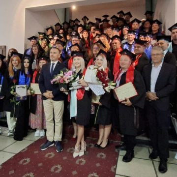 Sărbătoare la final de studii academice, pentru generația 74 a Facultății de Mine de la Universitatea din Petroșani