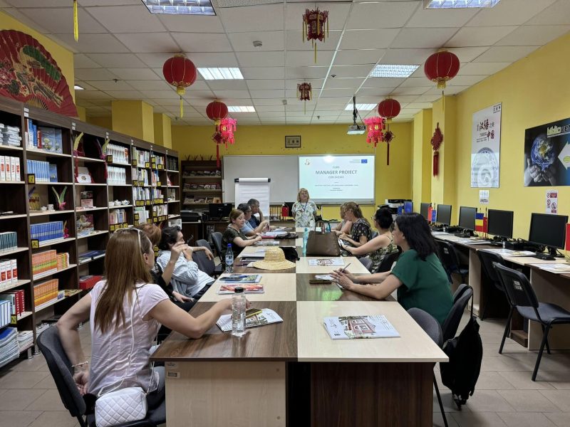 Curs de management de proiect la Biblioteca județeană „Ovid Densușianu”