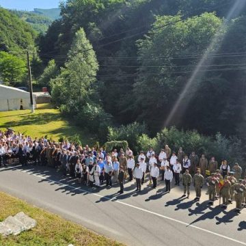 Eroul Național Avram Iancu omagiat la ”Întâlnirea moților cu istoria” din comuna hunedoreană Dupăpiatră