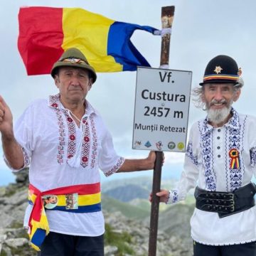 Veteranii montaniarzi Antonică Stancău și Dorel Beuran, primii finaliști ai TOP 9VJ