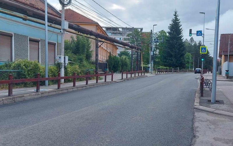 Asfalt nou pe străzile Vulcanului
