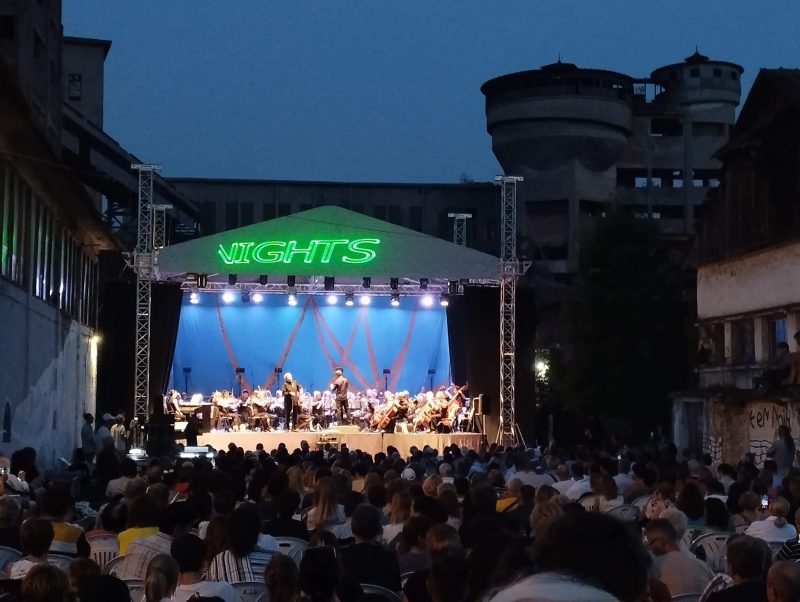 Explozie de sunet și lumină la Exploatarea Culturală Petrila, în emoționantul spectacol „Rock`n`Opera”