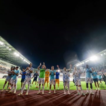 Corvinul Hunedoara și bucuria fotbalului-spectacol