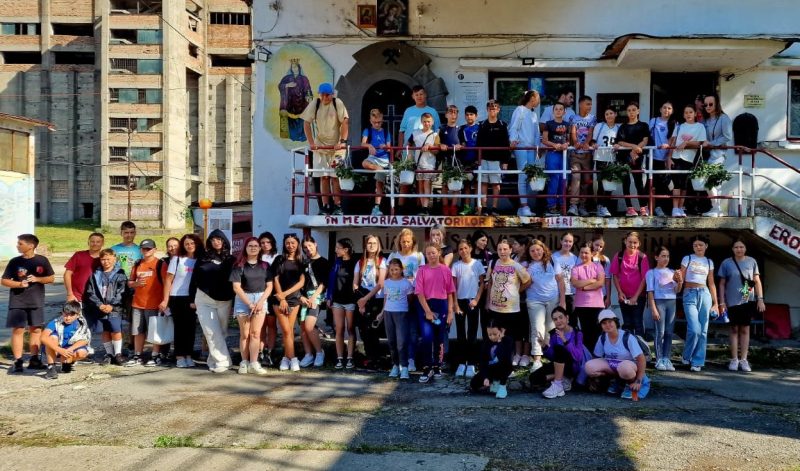 Tineri din Mangalia, Focșani și Mizil în vizită la Mina Petrila