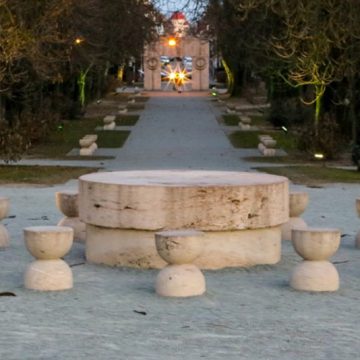 Ansamblul Monumental „Calea Eroilor“, realizat de Constantin Brâncuși la Târgu Jiu, și Frontierele Imperiului Roman – Dacia au fost înscrise în Lista  Patrimoniului Mondial UNESCO