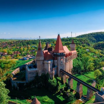 Muzeul Castelul Corvinilor a deschis două noi sectoare de vizitare: Turnul Buzdugan și Turnul Tezaur