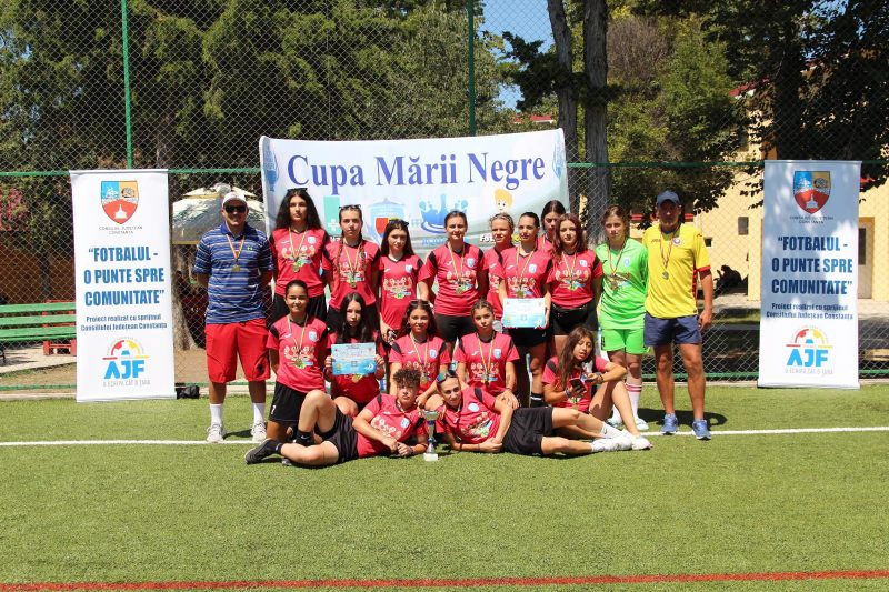 Fotbalistele de la Minerul Lupeni, pe podium la Cupa Mării Negre