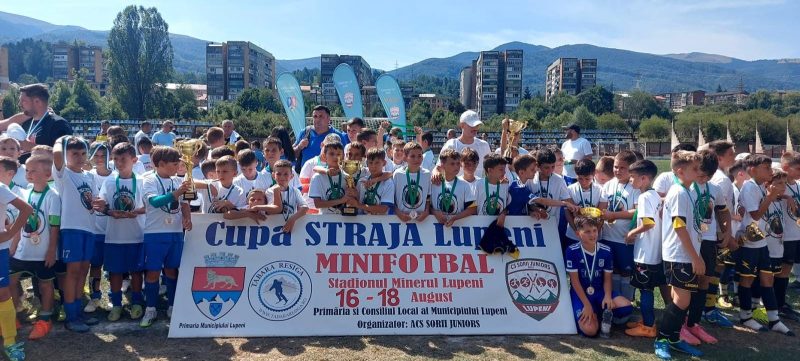 Pledoarie pentru sport, distracție pentru copii la ”Cupa Straja” la minifotbal