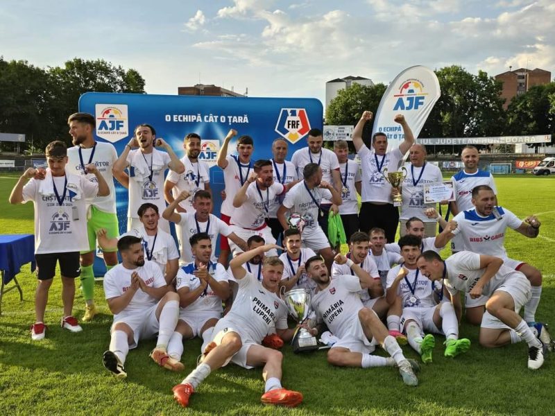 Minerul Lupeni începe noul sezon fotbalistic în Liga a III-a