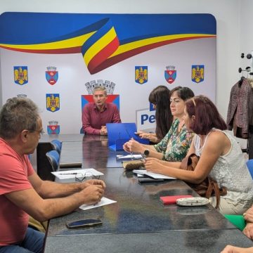 Pregătiri pentru începerea anului școlar 2024-2025 la Petroșani