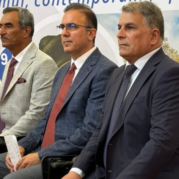 Diplome de Excelență pentru reprezentanții companiei Mass Global Energy, care derulează în județul Hunedoara cea mai mare investiție privată din țara noastră