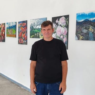 ”Stropi de rouă” dăruiți iubitorilor de artă din Lupeni de pictorul Ioan Frătuțiu