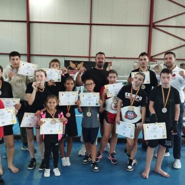 Rezultate bune și foarte bune pentru sportivii „Ionuț Team Kempo” din Lupeni la Cupa FSA