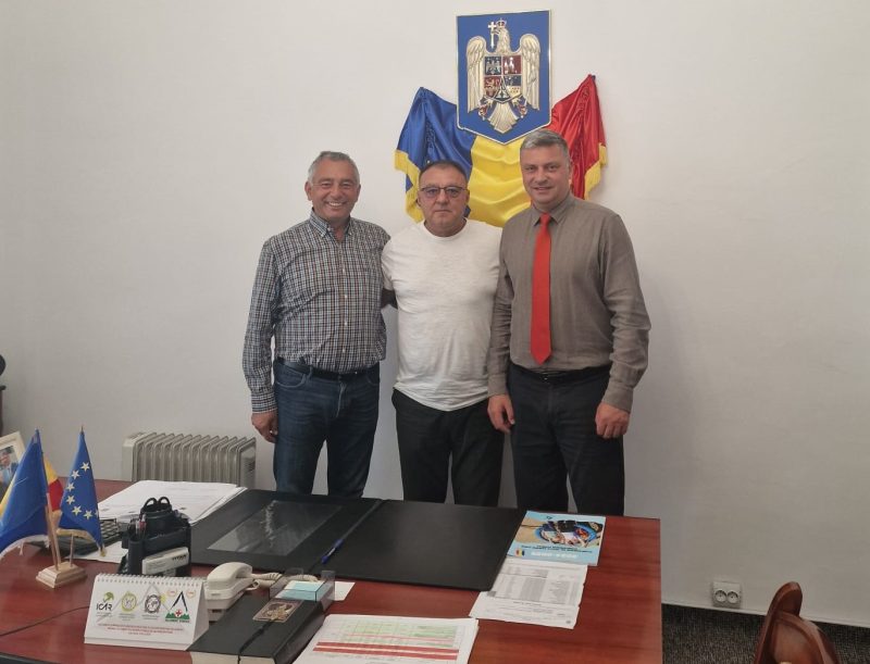 Minerul Lupeni deschide seria succeselor în Liga a III-a cu crucea pe tricouri și cu un respectat om de fotbal la timona clubului