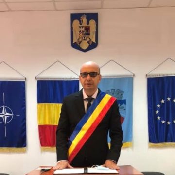 Primarul municipiului Vulcan, Cristian Merișanu cere PSD să nu mai gireze măsurile împotriva românilor ale actualului Guvern