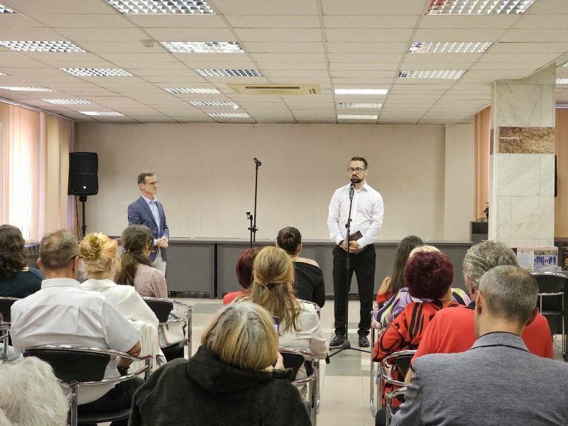 ”Fluturele”, cartea de debut a poetului Claudiu Serea, „doctorul de suflete”