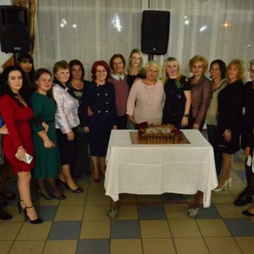 Premii de excelență pentru seniorii din educație din municipiul Lupeni