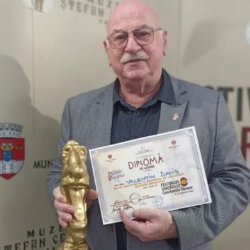 Epigramistul hunedorean David Valentin, laureat al Festivalului de Umor „Constantin Tănase”
