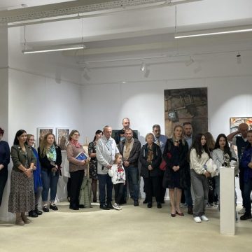Salonul „ProfArt – Eleganța culorii”, expoziție de artă plastică la Deva