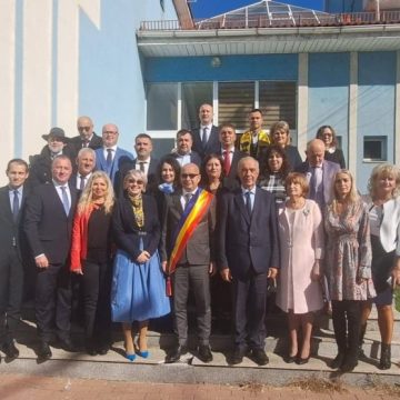 Noul Consiliu local al municipiului Vulcan și primarul ales Cristian Merișanu și-au preluat oficial atribuțiile