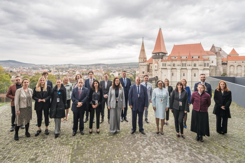 Conferință de Nivel Înalt pe Probleme de Tineret, Familie și Copii la Castelul Corvinilor de la Hunedoara