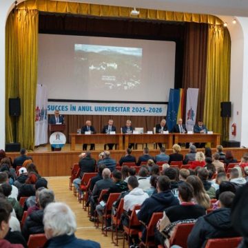 Debut de an universitar marcat de încredere și optimism la Universitatea din Petroșani